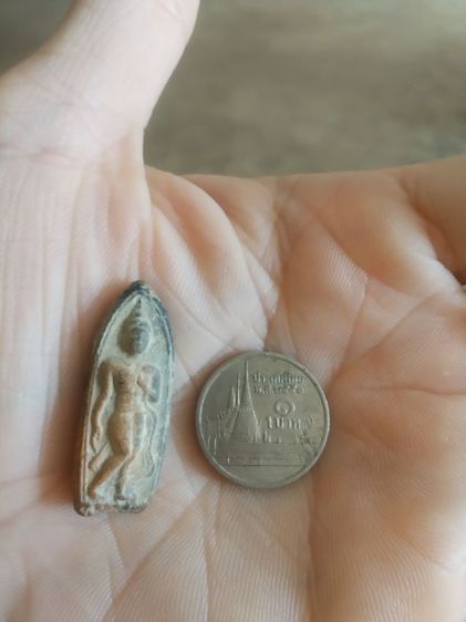 พระเนื้อดินเผาพิมพ์เล็ก(พระพิมพ์พระปางลีลากำแพงนิ้ว(170411)(ไม่ทราบพระเกจิที่สร้าง)(สภาพไม่สวย))พระบ้านพระเครื่องรางของมงคล รูปที่ 4