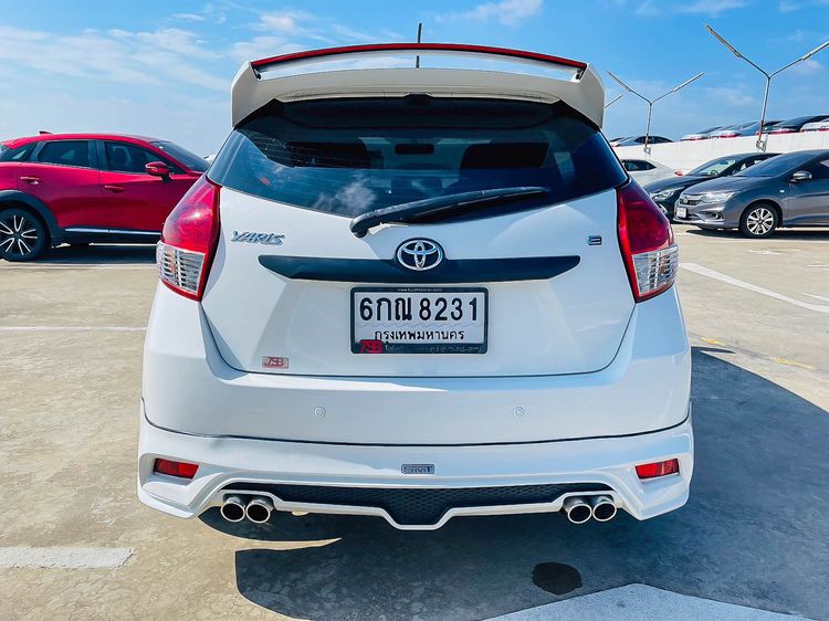 Toyota Yaris 2017 1.2 E Sedan เบนซิน ไม่ติดแก๊ส เกียร์อัตโนมัติ ขาว รูปที่ 4