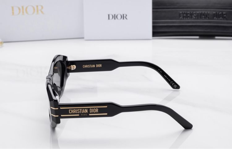 DIOR แว่นตากันแดด รุ่น DiorSignature B1U รูปที่ 3