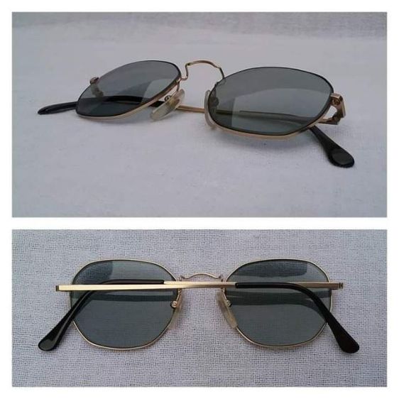 แว่นตาอาร์ติสท์–หกเหลี่ยมโค้งมน DÉJÀ VU 'เดจาวู' มือหนึ่ง–New Old Stock กรอบไททาเนียมบริสุทธิ์–สีดำ–ทอง เลนส์กระจกคริสตัล สีเทาท้องฟ้า...Authentic Vintage DÉJÀ VU handmade in Japan
 รูปที่ 11