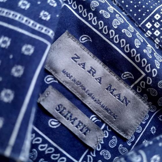 เสื้อ Zara Man
Paisley handkerchief
patchwork print
made in Spain🔵🔵🔵 รูปที่ 3