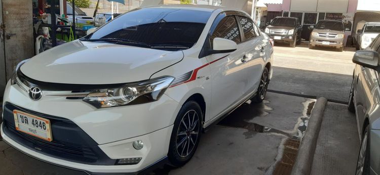 Toyota Vios 2015 1.5 TRD Sedan เบนซิน เกียร์อัตโนมัติ ขาว รูปที่ 3
