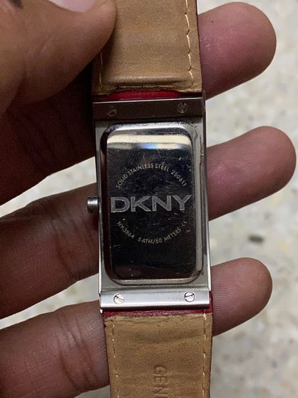นาฬิกายี่ห้อ DKNY  ของแท้มือสอง สแตนเลสทั้งเรือน สายหนังเปลี่ยนใหม่หัวสายเดิม  700฿ รูปที่ 2