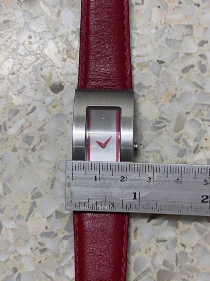 นาฬิกายี่ห้อ DKNY  ของแท้มือสอง สแตนเลสทั้งเรือน สายหนังเปลี่ยนใหม่หัวสายเดิม  700฿ รูปที่ 9