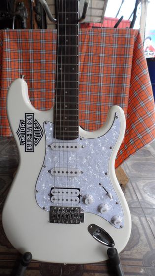 กีต้าร์ไฟฟ้า Gusta GST-01 HSS รูปที่ 10