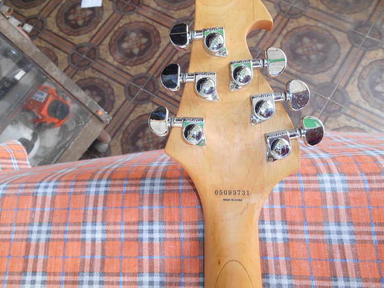 washburn lyon LPT80 Limited Edition  กีต้าร์ไฟฟ้า                                                                                            รูปที่ 6