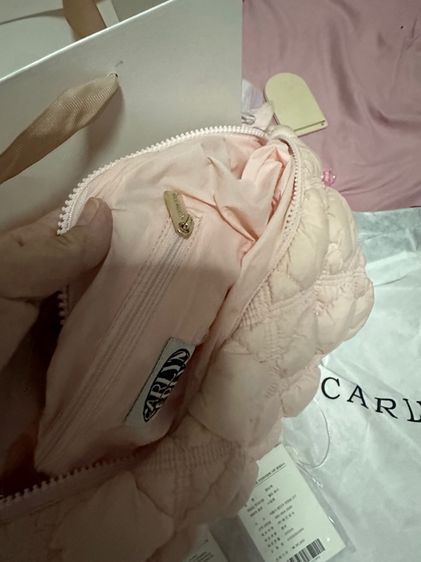 กระเป๋า Carlyn Cozy size M สีชมพู รูปที่ 5