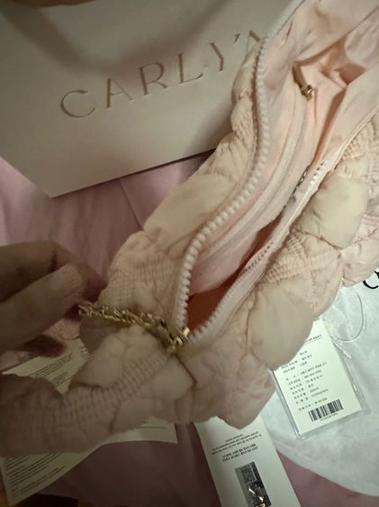 กระเป๋า Carlyn Cozy size M สีชมพู รูปที่ 7