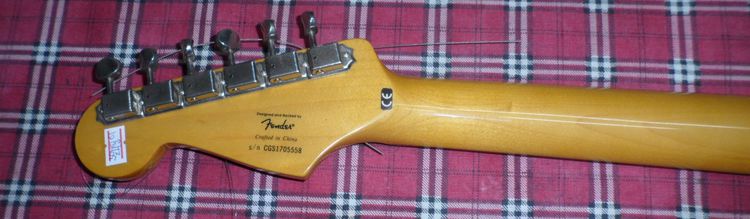 SQUIER CLASSIC VIBE STRATOCASTER '60S (Sunburst) รูปที่ 9