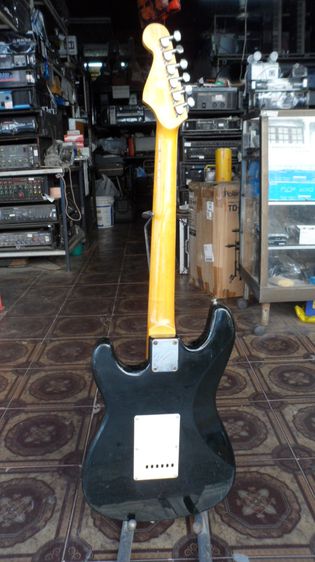 กี่ต้าร์ไฟฟ้า vivid  รูปที่ 4