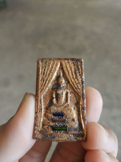 พระเนื้อดินผสมผง(พระพิมพ์พระสมเด็จแหวกม่านหลังเรียบ(เนื้อออกสีแดงส้มมีสามหลอด)(ไม่ทราบพระเกจิที่สร้าง))พระบ้านพระเครื่องรางของมงคล รูปที่ 5