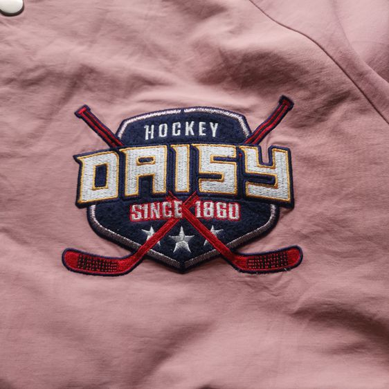 Holl Haus Disney Hockey Daisy Varsity Jacket รอบอก 45” รูปที่ 7