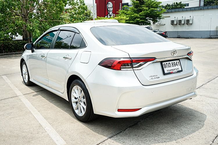 Toyota Altis 2020 1.6 G Sedan เบนซิน ไม่ติดแก๊ส เกียร์อัตโนมัติ เทา รูปที่ 4