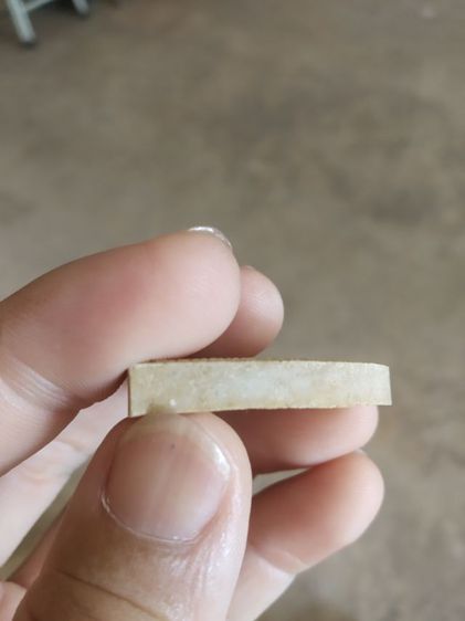 พระเนื้อว่านผสมเกสร(พระรูปเหมือนพระหลวงปู่เหรียญวรลาโภพิมพ์ขาโต๊ะ(วัดอรัญบรรพตรุ่นศรัทธาบารมี)(จังหวัดหนองคายปี2539))พักเครื่องรางของมงคล รูปที่ 14