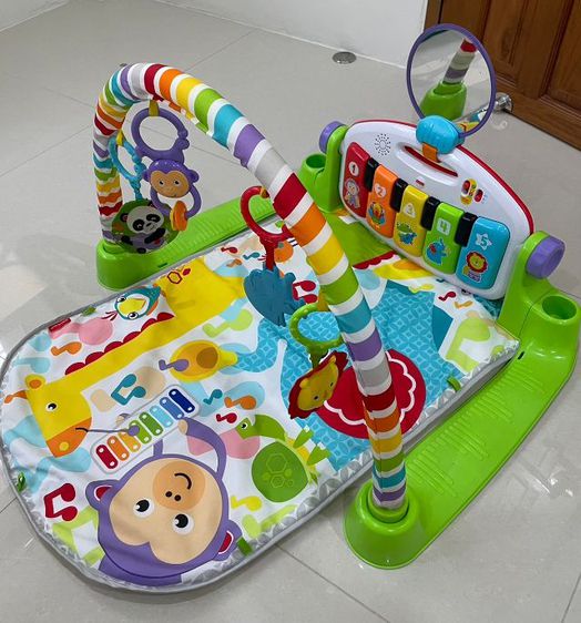 Fisher-Price Baby Playmat Deluxe Kick, Play Piano and Gym   รูปที่ 2