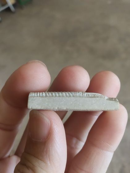 พระเนื้อว่านผสมผง(พระรูปเหมือนพระหลวงพ่อเปิ่นขี่เสือฝังตะกรุด(วัดบางพระ)(จังหวัดนครปฐม)(พระชำรุดเล็กน้อย))พระบ้านพระเครื่องรางของมงคล รูปที่ 9