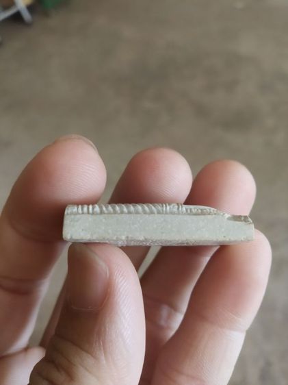 พระเนื้อว่านผสมผง(พระรูปเหมือนพระหลวงพ่อเปิ่นขี่เสือฝังตะกรุด(วัดบางพระ)(จังหวัดนครปฐม)(พระชำรุดเล็กน้อย))พระบ้านพระเครื่องรางของมงคล รูปที่ 12