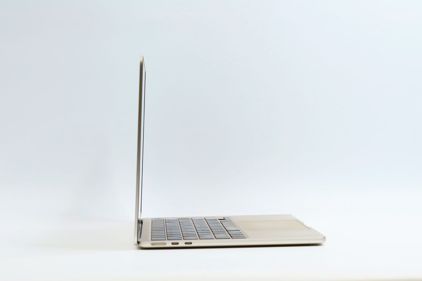  MacBook Air 13.6 inch ปี 2022 CPU M2 256GB สภาพดีใช้งานน้อย Apple Care+ ถึง 04 2569 -  ID24040034 รูปที่ 8