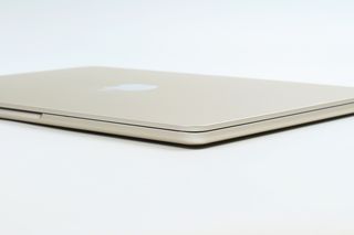  MacBook Air 13.6 inch ปี 2022 CPU M2 256GB สภาพดีใช้งานน้อย Apple Care+ ถึง 04 2569 -  ID24040034-10