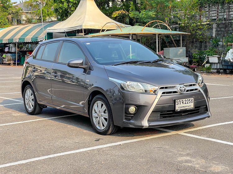 Toyota Yaris 2016 1.2 E Sedan เบนซิน ไม่ติดแก๊ส เกียร์อัตโนมัติ เทา รูปที่ 3