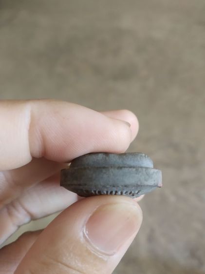 พระเนื้อว่านดำผสมเกสร(พระปิดตา(พระหลวงปู่เหรียญวรลาโภ)(วัดอรัญบรรพตรุ่นศรัทธาบารมี)(จังหวัดหนองคายปี2539)(พระเกจิ))พระเครื่องรางของมงคล รูปที่ 16