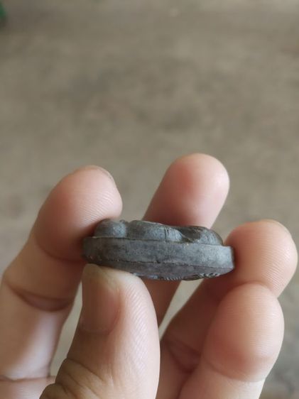 พระเนื้อว่านดำผสมเกสร(พระปิดตา(พระหลวงปู่เหรียญวรลาโภ)(วัดอรัญบรรพตรุ่นศรัทธาบารมี)(จังหวัดหนองคายปี2539)(พระเกจิ))พระเครื่องรางของมงคล รูปที่ 14