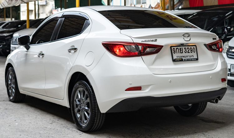 Mazda Mazda 2 2020 1.3 High Plus Sedan เบนซิน ไม่ติดแก๊ส เกียร์อัตโนมัติ ขาว รูปที่ 3