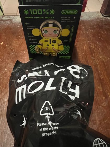 Molly Space ver2 Pop Mart รูปที่ 3