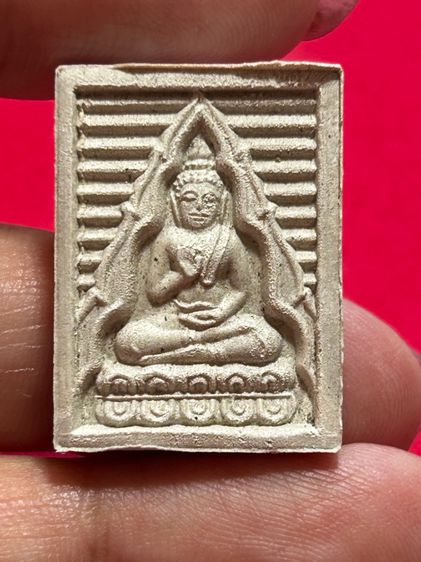 พระผงวัดปากน้ำรุ่น 7 รุ่นบรรจุเจดีย์พุทธมณฑล ปี 2535 เนื้อสีเทา พร้อมใบฝอยจากวัด รูปที่ 3