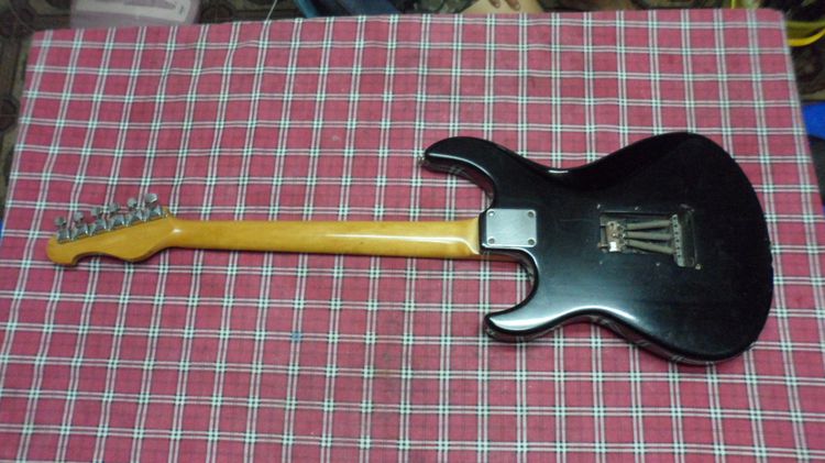 Yamaha กีตาร์ไฟฟ้า รุ่น EG-112   รูปที่ 10