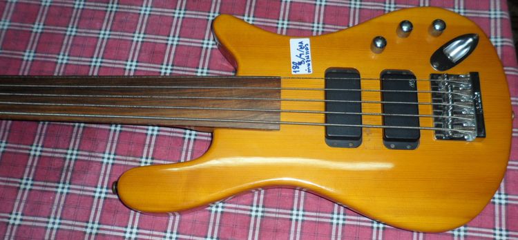 1.กีต้าร์ไฟฟ้าเบส Warwick Rock Bass Streamer Standard 5-String Natural รูปที่ 7