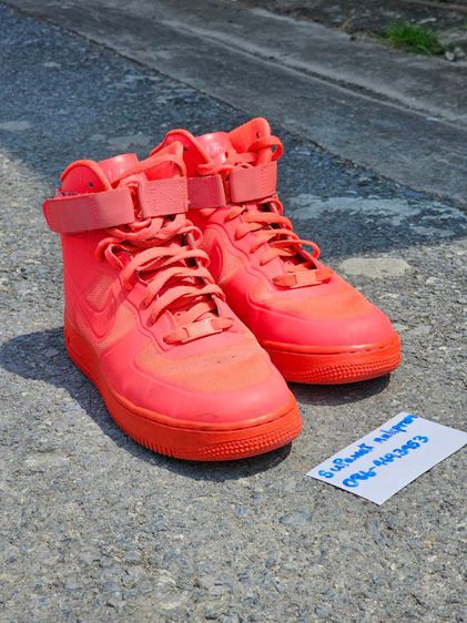 NIKE  AIR FORCE 1 HYPERFUSE SOLAR RED VINTAGE 

 รูปที่ 3