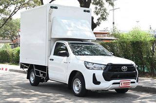 Toyota Revo 2.4 SINGLE Entry( ปี 2021 ) รถกระบะตู้ทึบความสูง 2 เมตร มีแอร์ภายในตู้ ไมล์ 7 หมื่นกว่าโล