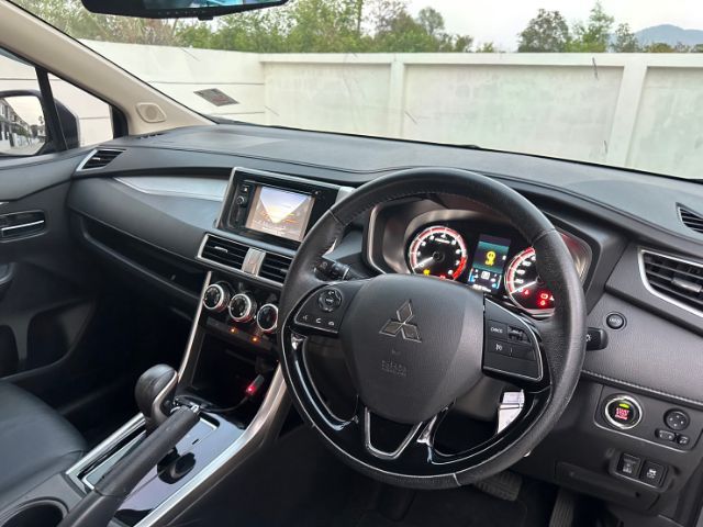 Mitsubishi Xpander 2019 1.5 GT เบนซิน เกียร์อัตโนมัติ เทา รูปที่ 3