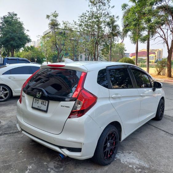 Honda Jazz 2019 1.5 S Sedan เบนซิน ไม่ติดแก๊ส เกียร์อัตโนมัติ ขาว รูปที่ 4