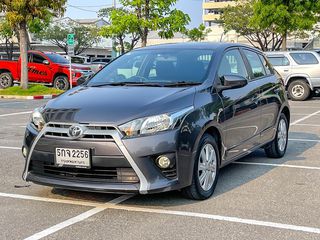 Toyota Yaris 1.2 E  ซื้อรถผ่านไลน์ รับฟรีบัตรเติมน้ำมัน K01832