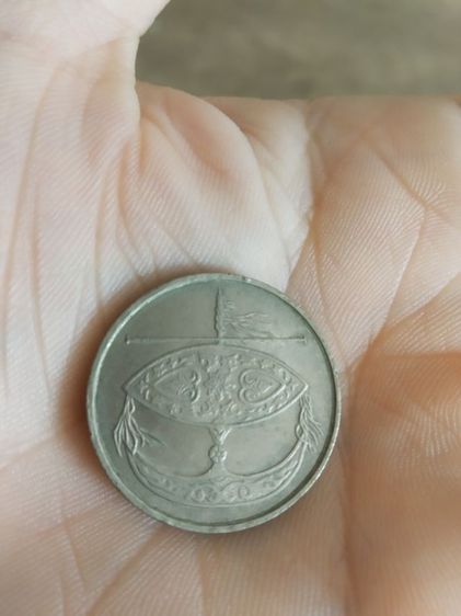 เหรียญประเทศมาเลเซีย(เป็นเหรียญชนิดห้าสิบเซ็นต์(ถูกสร้างขึ้นในปีปีคริสตศักราช1989)(ชนิดเหรียญกษาปณ์หมุนเวียน))สำหรับเอาไว้สะสมหรือโชว์ก็ได้ รูปที่ 6