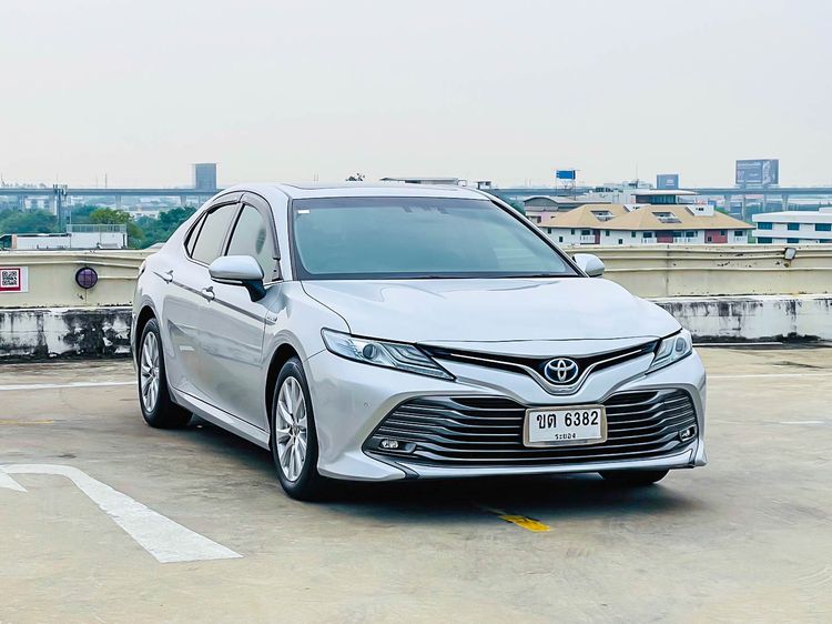 Toyota Camry 2019 2.5 Hybrid Premium Sedan ไฮบริด ไม่ติดแก๊ส เกียร์อัตโนมัติ เทา รูปที่ 3