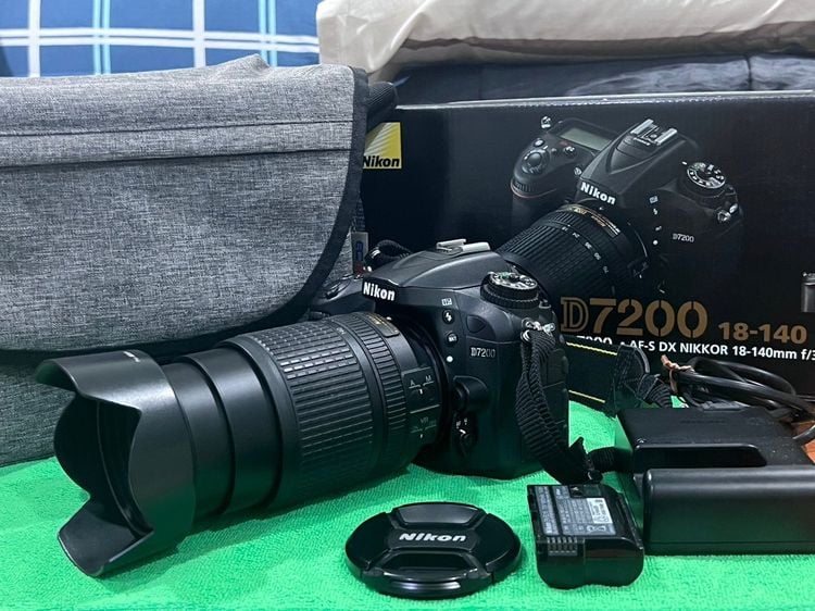กล้อง DSLR ไม่กันน้ำ Nikon D7200+เลนส์ 18-140 มีฮูดด้วยนะ ใหม่มากๆใช้งานน้อย 