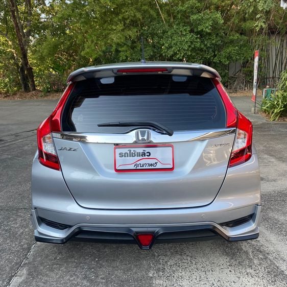Honda Jazz 2018 1.5 V Sedan เบนซิน ไม่ติดแก๊ส เกียร์อัตโนมัติ บรอนซ์เงิน รูปที่ 4