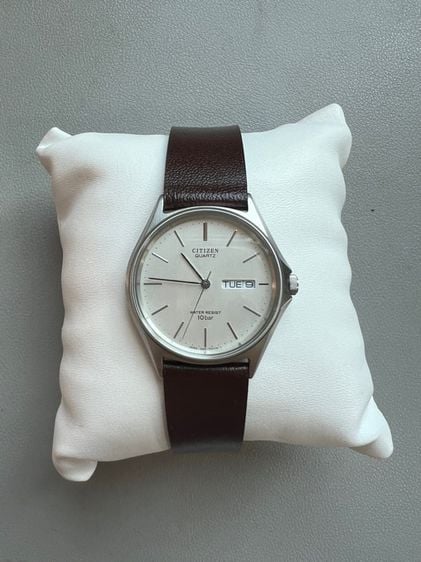 Citizen นาฬิกา Vintage ระบบ Quartz