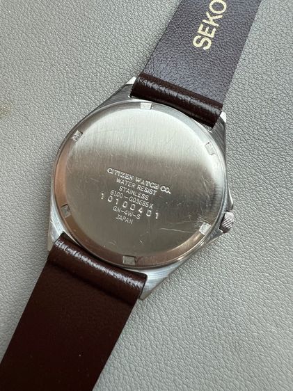 Citizen นาฬิกา Vintage ระบบ Quartz รูปที่ 3