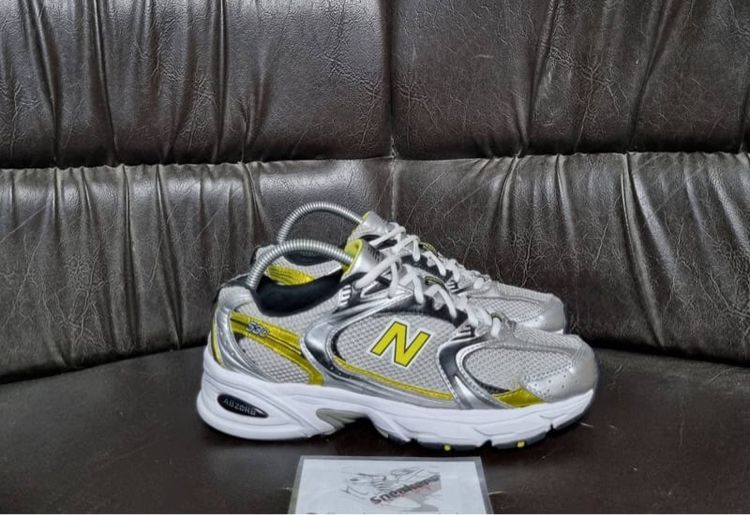 รองเท้าผ้าใบ New Balance 530 Silver Yellow