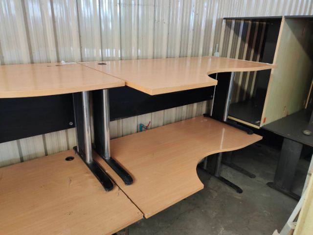 โต๊ะสำนักงานโครงเหล็กแบบโมเดิร์น ของไอทีเคเฟอร์นิเจอร์ขนาด 165 เซนติเมตร สินค้ามีเพียง 6 ตัวเท่านั้นนะครับราคาเพียง 2300 บาทเท่านั้นครับ รูปที่ 3