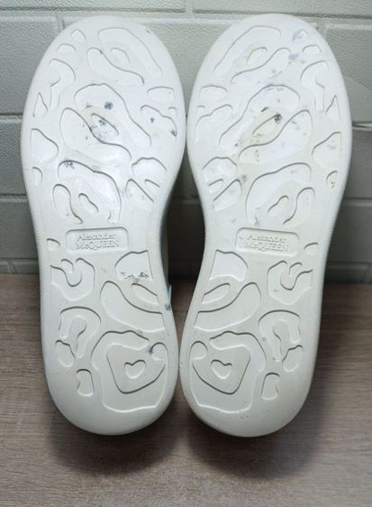(เบอร์ 42)รองเท้าผ้าใบหนัง Alaxzander McQueen เบอร์ 42 ยาว 26.5 cm ของแท้สภาพดีพร้อมใช้งาน รูปที่ 5