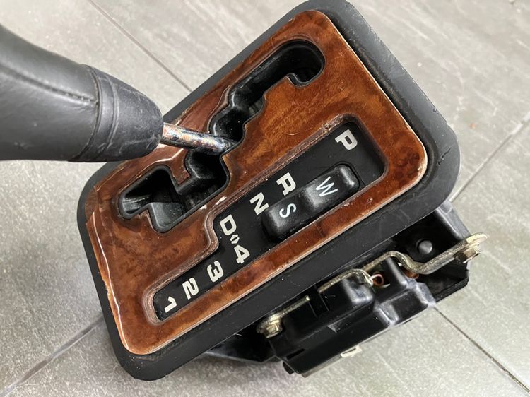 แท่นเกียร์ พร้อมด้ามเกียร๋ออโต้ BENZ W140 W210 R129 R170 W208 รุ่นเกียร์ 5 Speed มือสอง สภาพดี รูปที่ 2