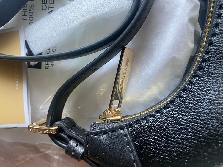 MK Wilma Small Leather Crossbody Bag รูปที่ 7