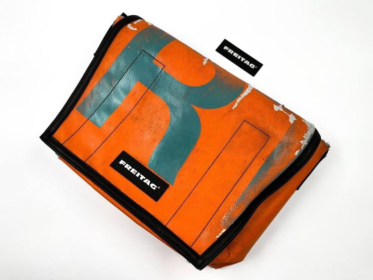 กระเป๋าผ้าใบ Freitag รุ่น Dexter มือสอง สภาพใช้งาน สภาพเซอร์ รูปที่ 6