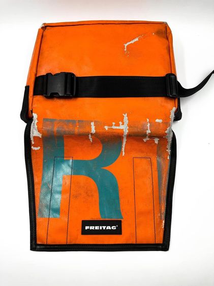 กระเป๋าผ้าใบ Freitag รุ่น Dexter มือสอง สภาพใช้งาน สภาพเซอร์ รูปที่ 9