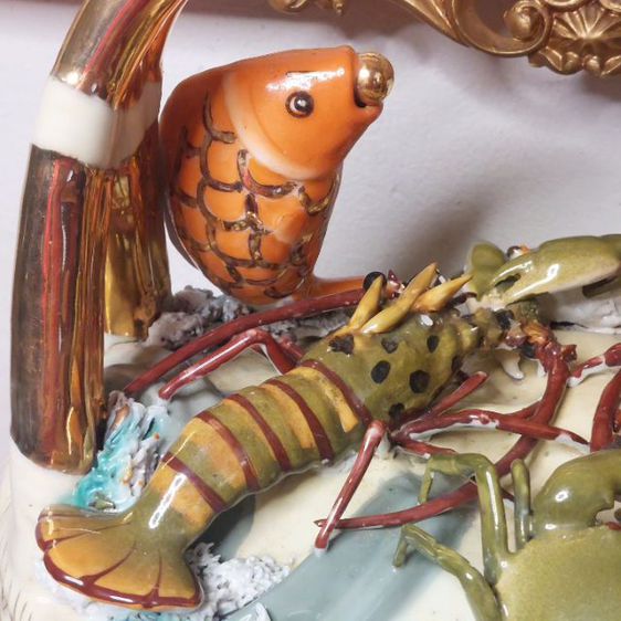 Rare Vintage Porcelain Vase Lively Carb fish, crab and Lobsters 

ตะกร้าเซรามิก Vintage  รวมปู ปลา กุ้ง ลอบเตอร์  สวย มีน้ำหนักมากครับ 
 รูปที่ 3